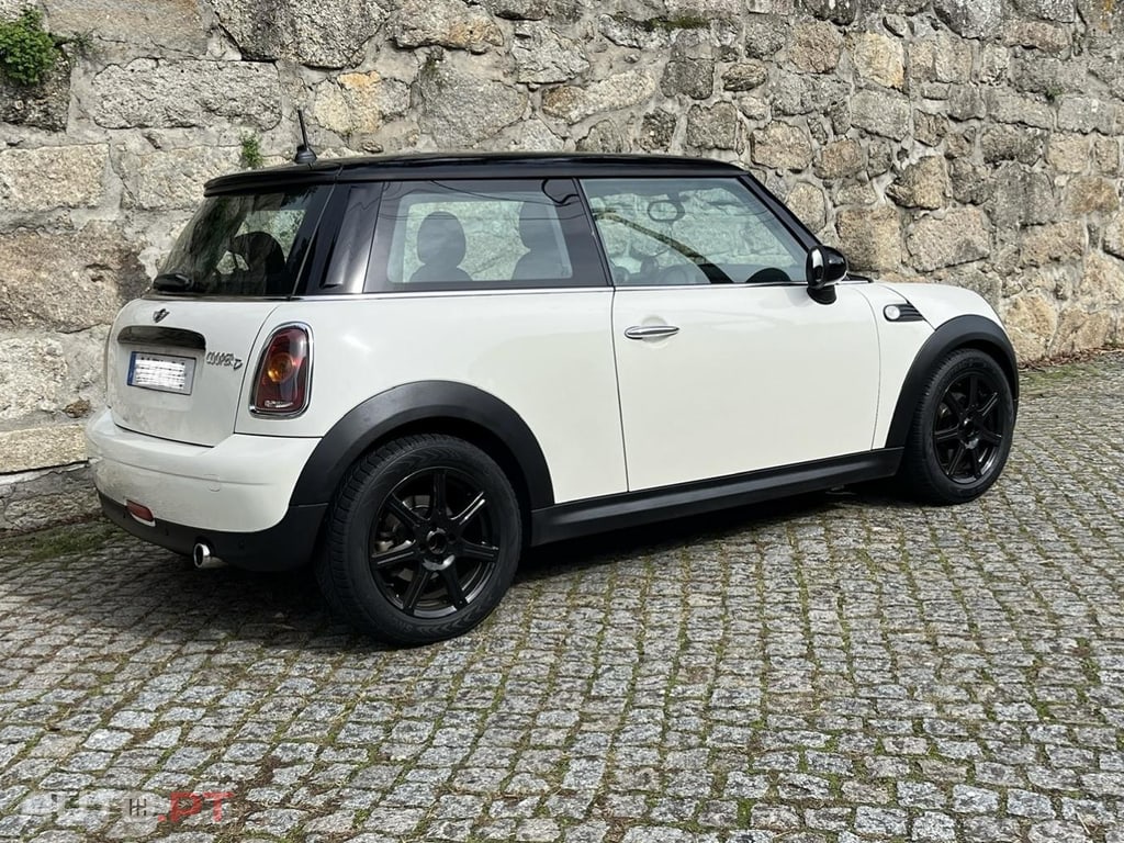 MINI Cooper D