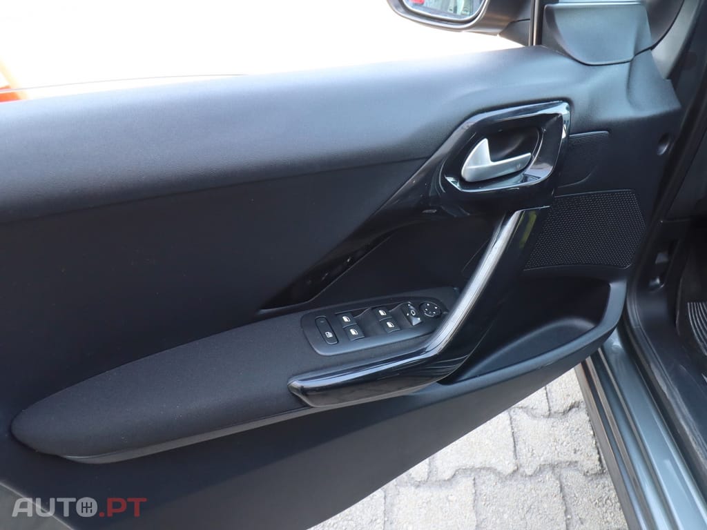 Peugeot 208 1.2 PureTech Active