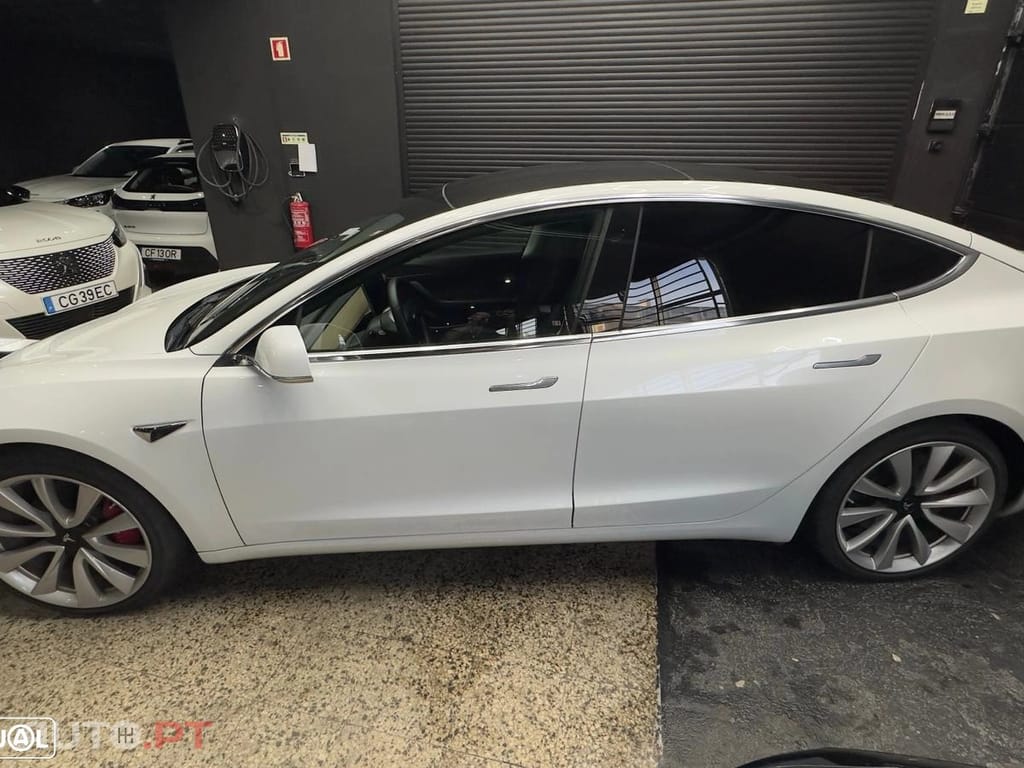 Tesla Model 3 Performance Dual Motor AWD