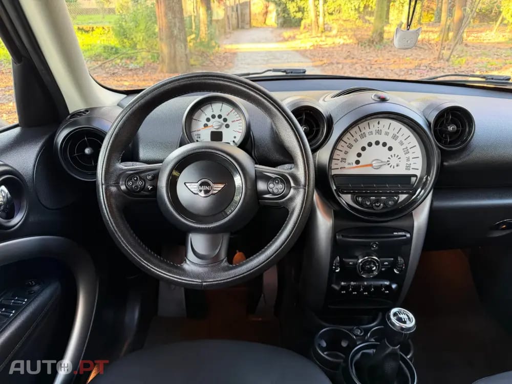MINI Countryman One D