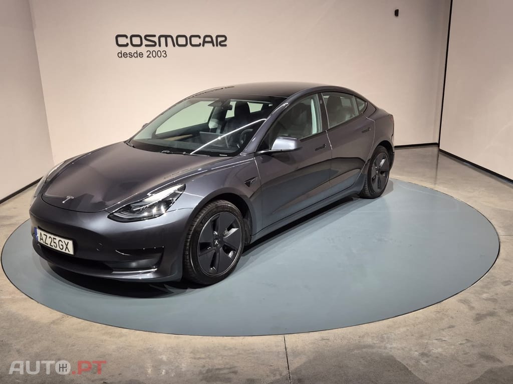 Tesla Model 3 BEV RWD — fotografia 2