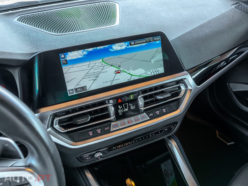 BMW 220 d Pack Desportivo M Auto