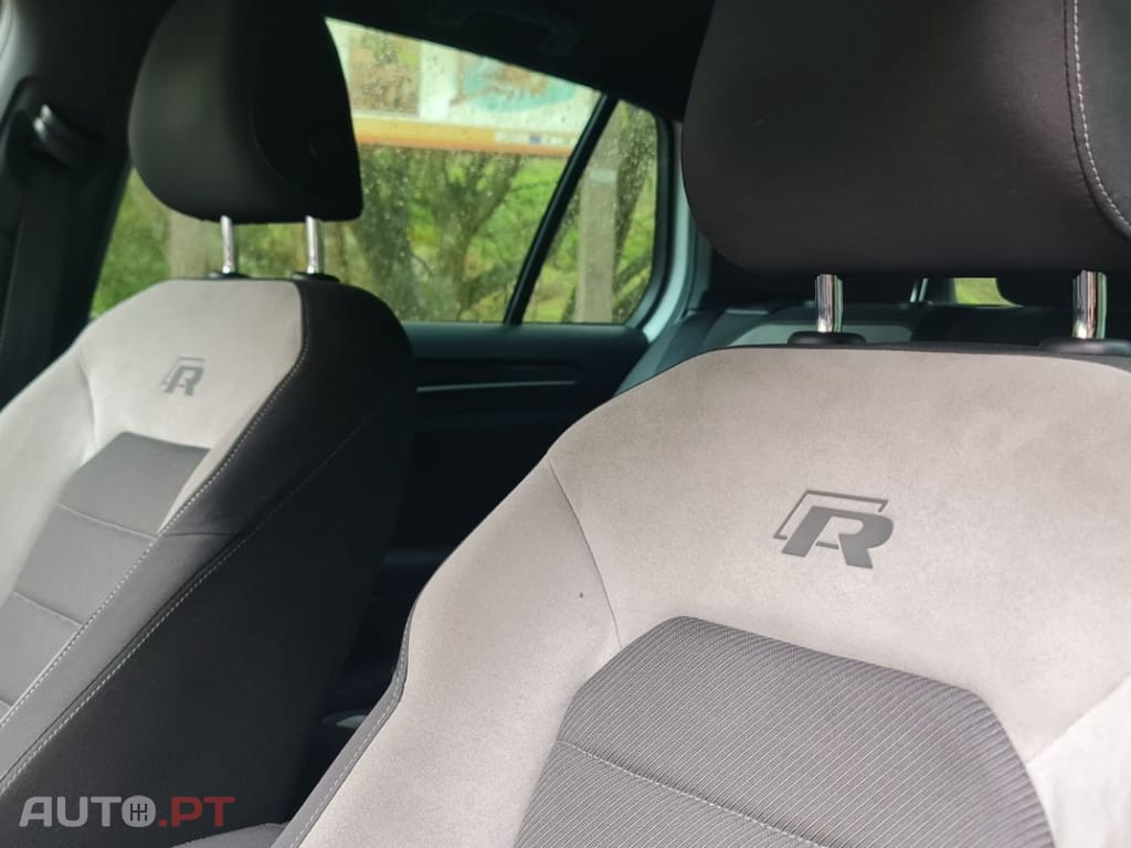 Volkswagen Golf 2.0 TSi R