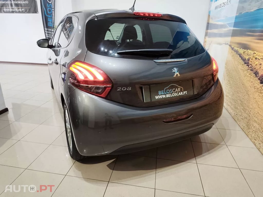 Peugeot 208 1.2 PureTech Signature