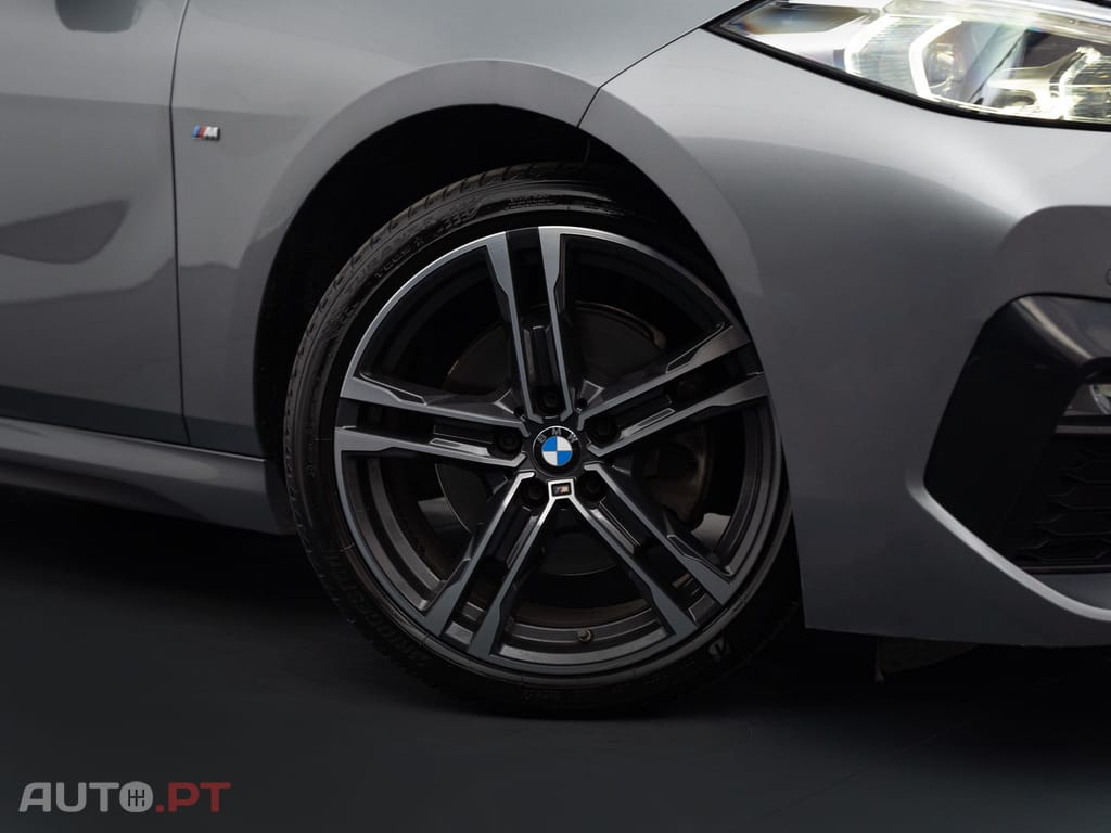 BMW 216 d Pack Desportivo M