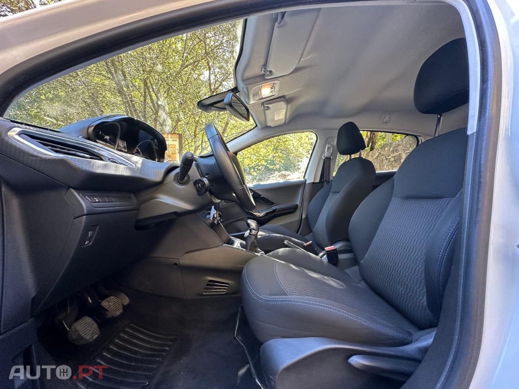 Peugeot 208 1.2 PureTech Style