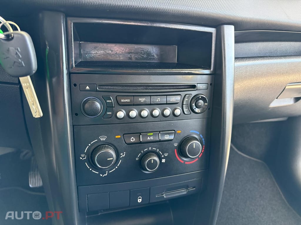 Peugeot 207 1.6 HDi 99g
