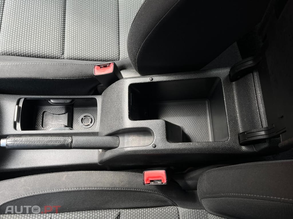 Volkswagen Golf 1.6 TDI CONFORTLINE