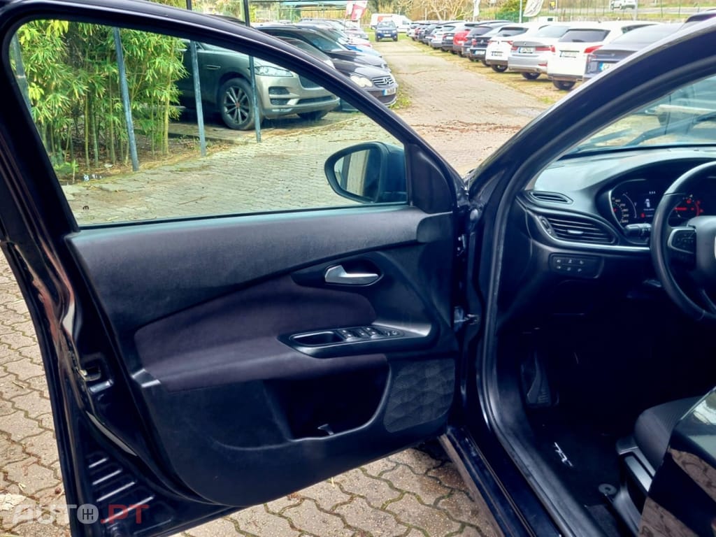 Fiat Tipo 1.3 M-Jet Lounge Tech J17