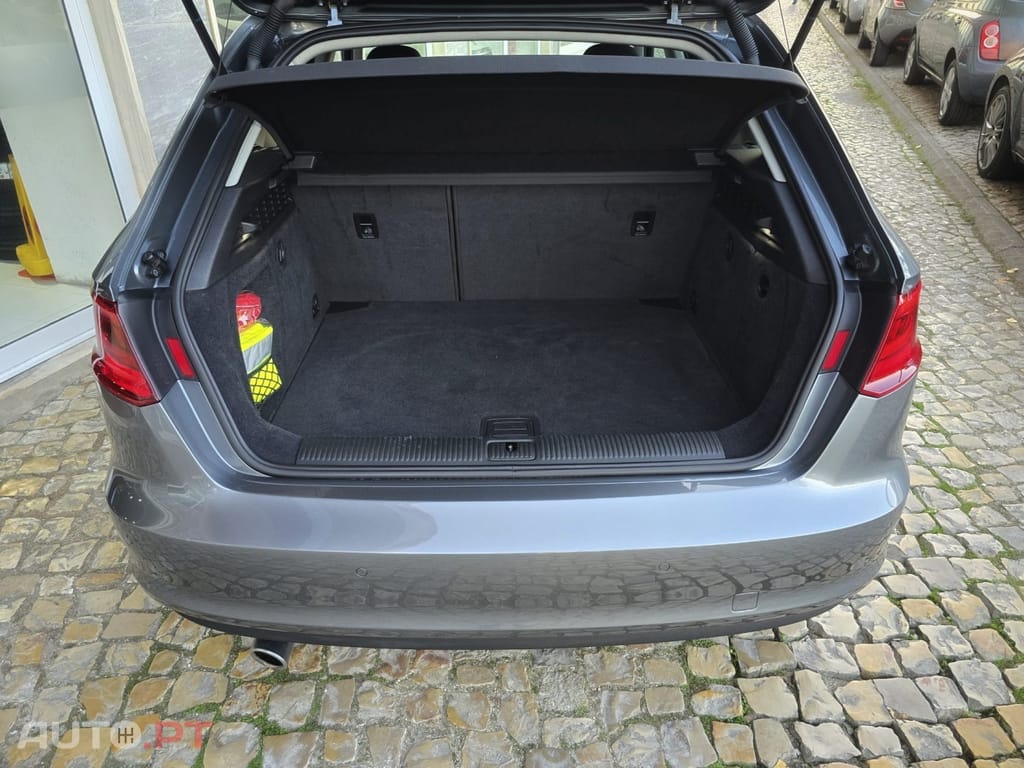 Audi A3 Sportback 1.6 TDI Attraction Ultra