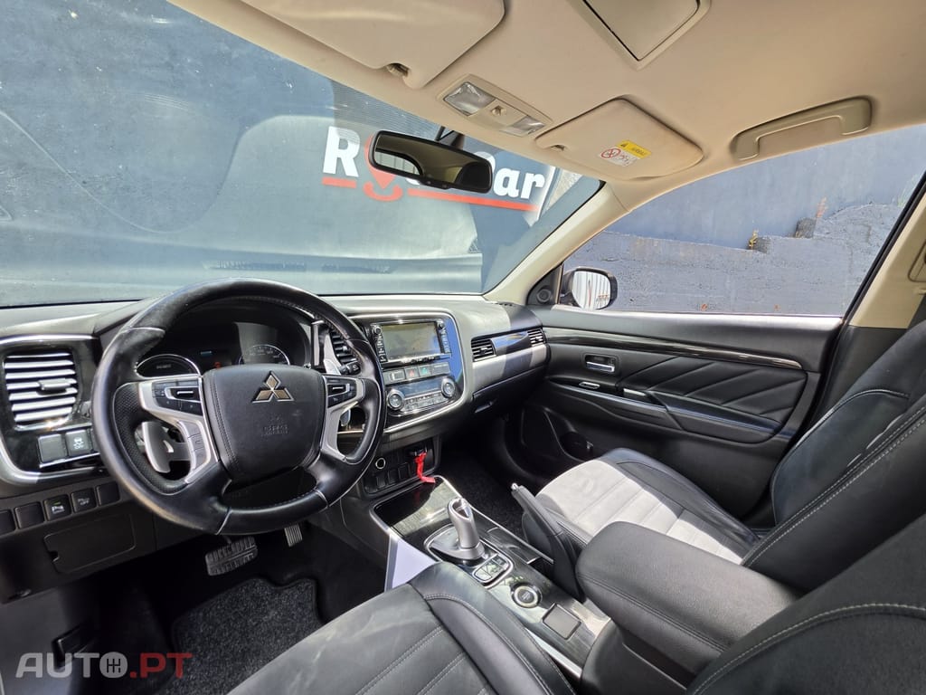 Mitsubishi Outlander 2.0 Intense Navi