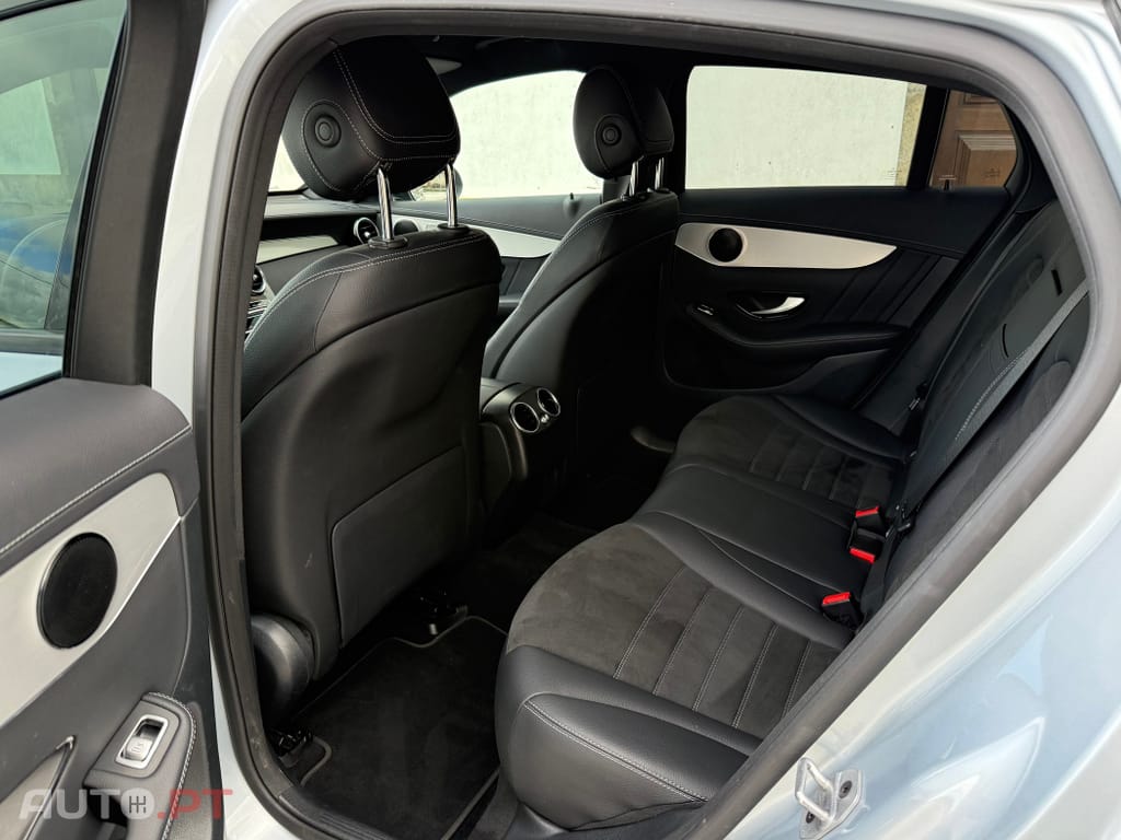 Mercedes-Benz GLC 300 de Coupe 4Matic 9G-TRONIC AMG Line