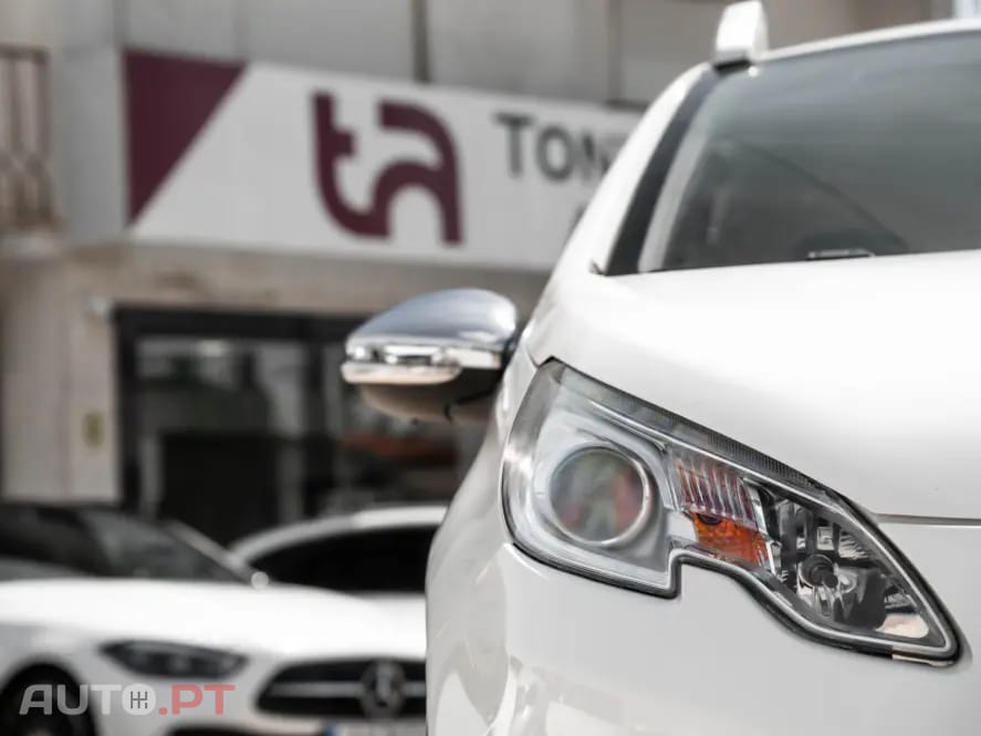 Peugeot 2008 1.2 VTi Allure