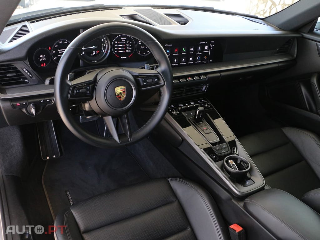 Porsche 992 Carrera PDK