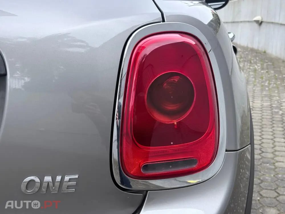 MINI Cooper One