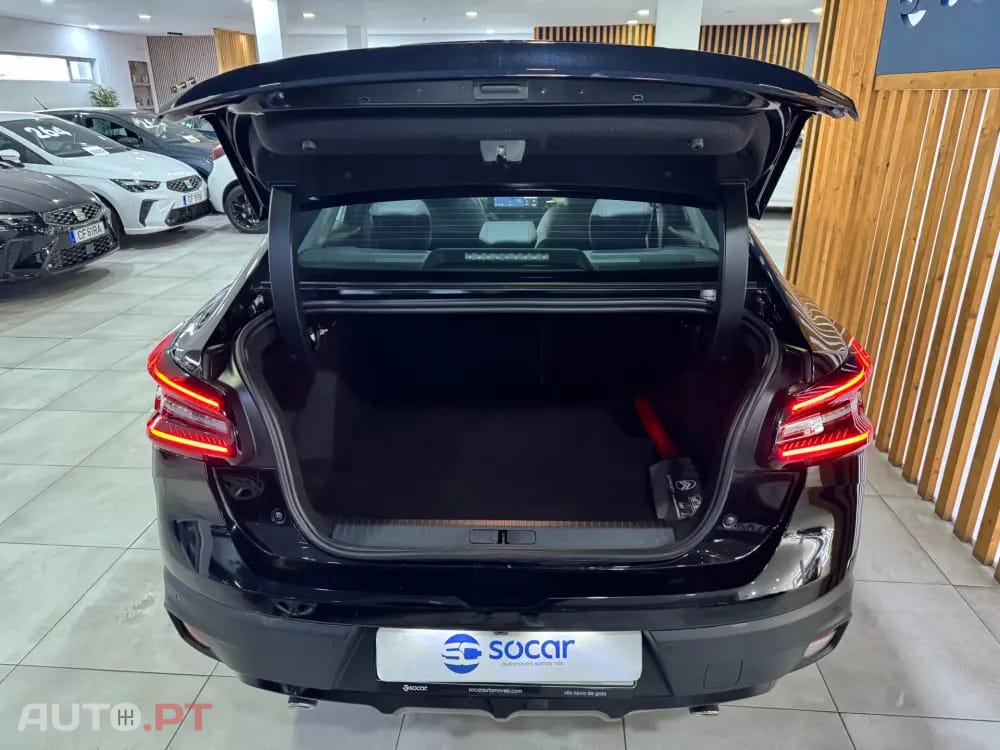 Citroen C4 X 1.2 Hybrid Plus e-DSC6