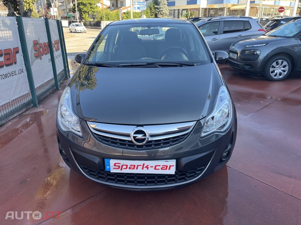 Opel Corsa 1.2 Enjoy