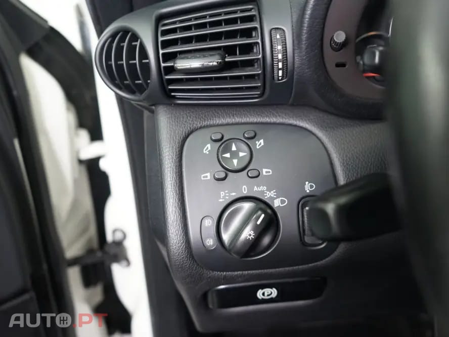 Mercedes-Benz CLC 200 Kompressor Auto
