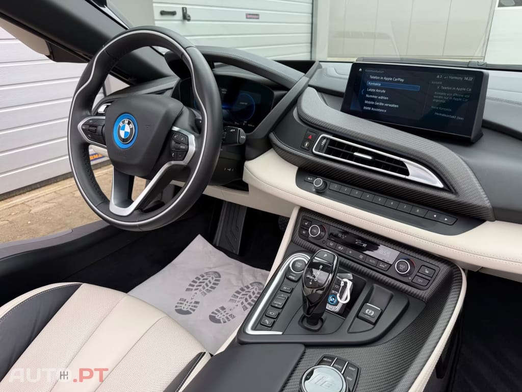 BMW i8 Roadster First Edition