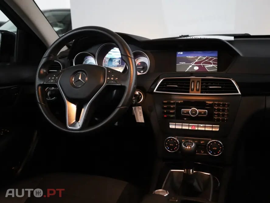 Mercedes-Benz C 220 CDI DPF (BlueEFFICIENCY)