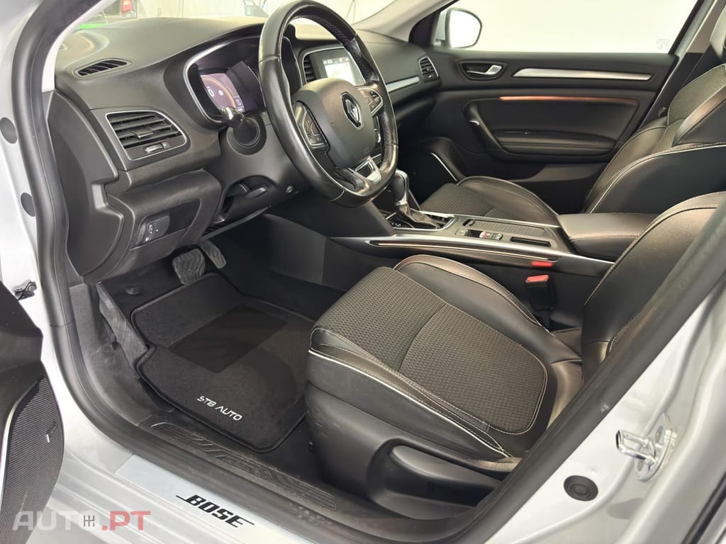 Renault Mégane Sport Tourer 1.5 Blue dCi Bose Edition EDC