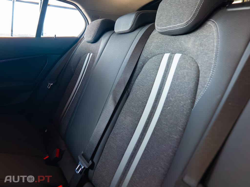BMW 116 d Linha Sport Auto