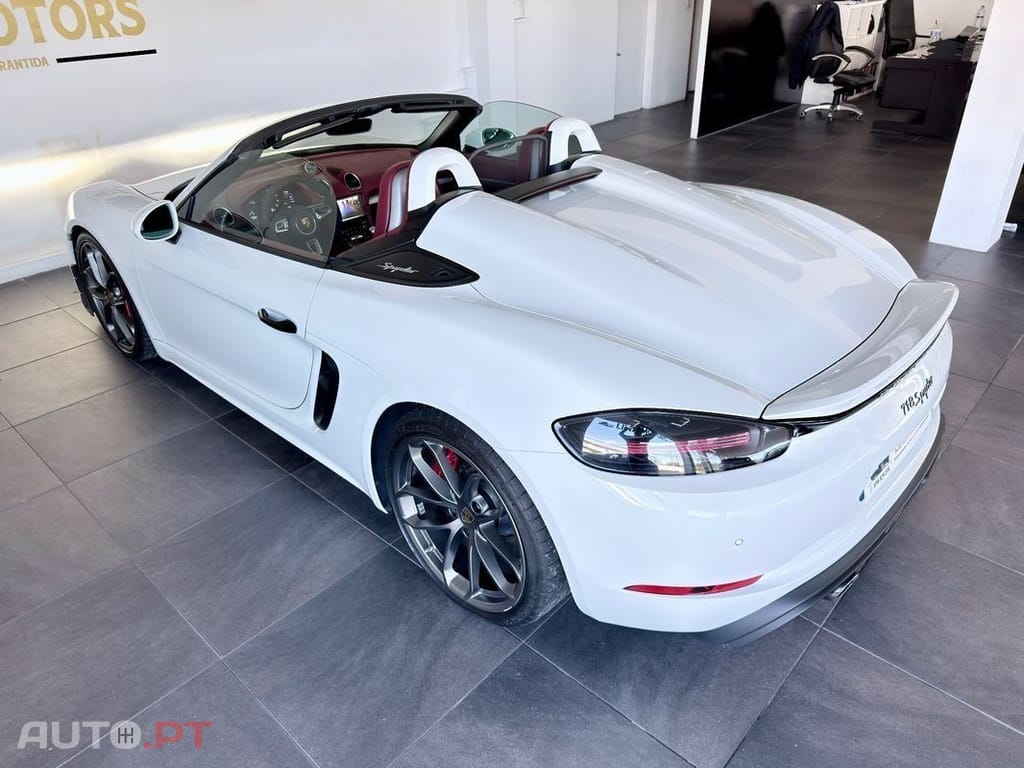 Porsche 718 Standard