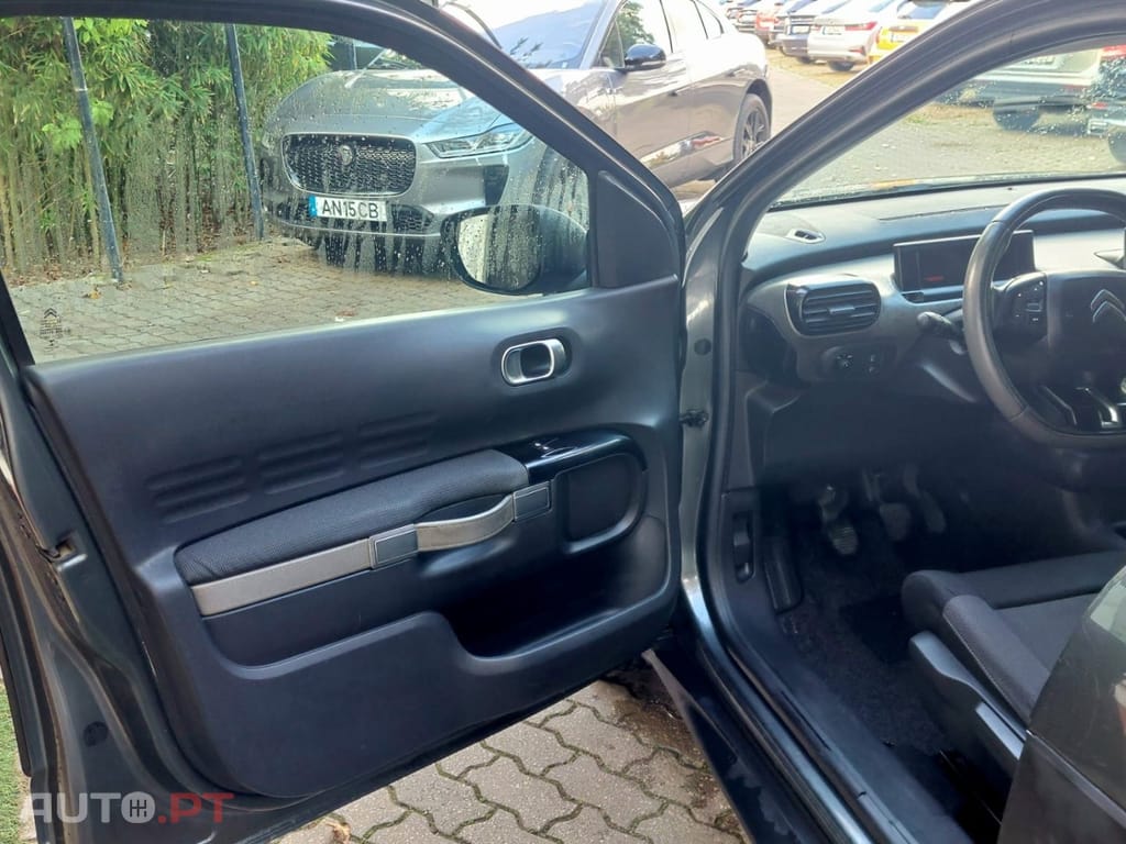 Citroen C4 Cactus 1.2 PureTech Shine