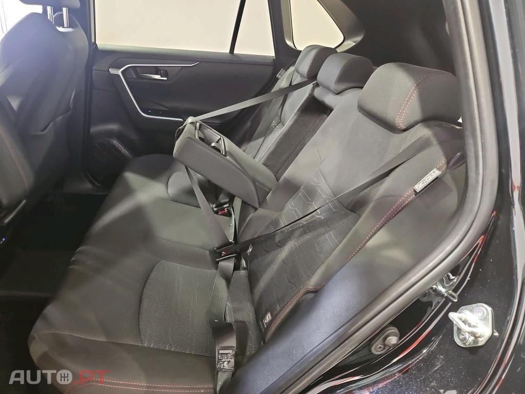 Toyota RAV4 2.5 HDF Plug-in Comfort AWD-i