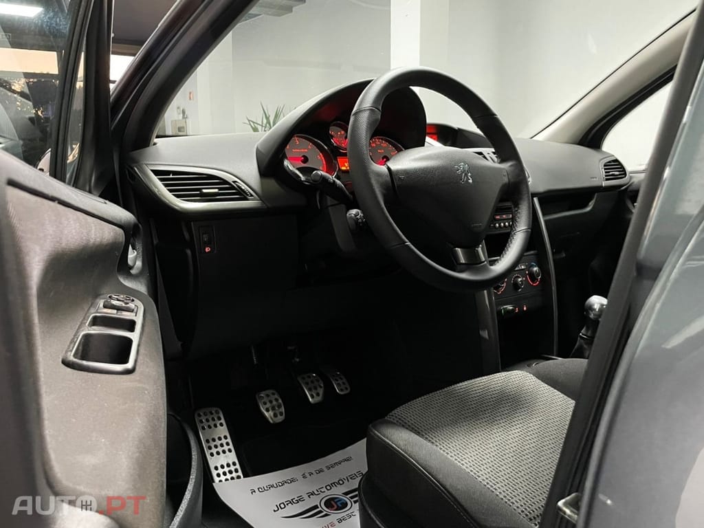 Peugeot 207 1.4 HDi SE Sportium