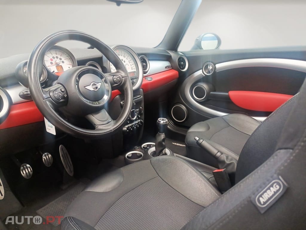 MINI Cabrio Cooper D