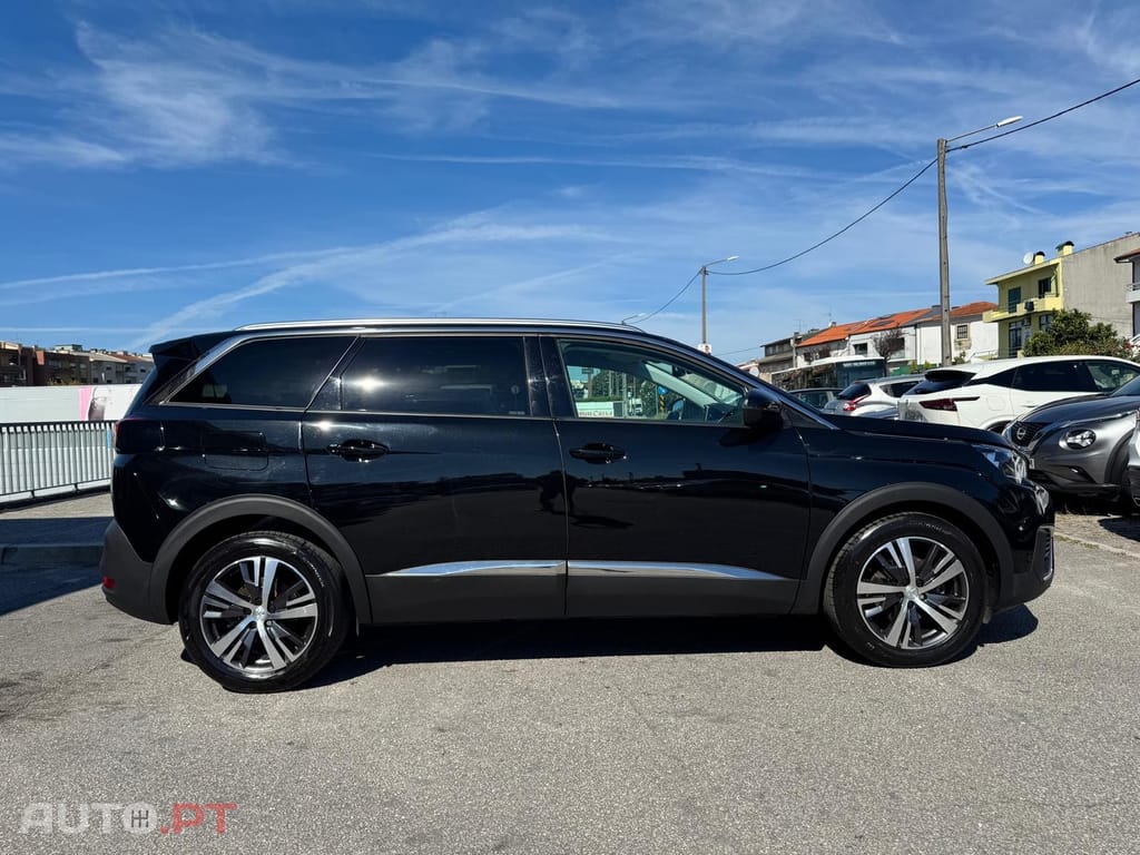 Peugeot 5008 1.5 BlueHDi Allure