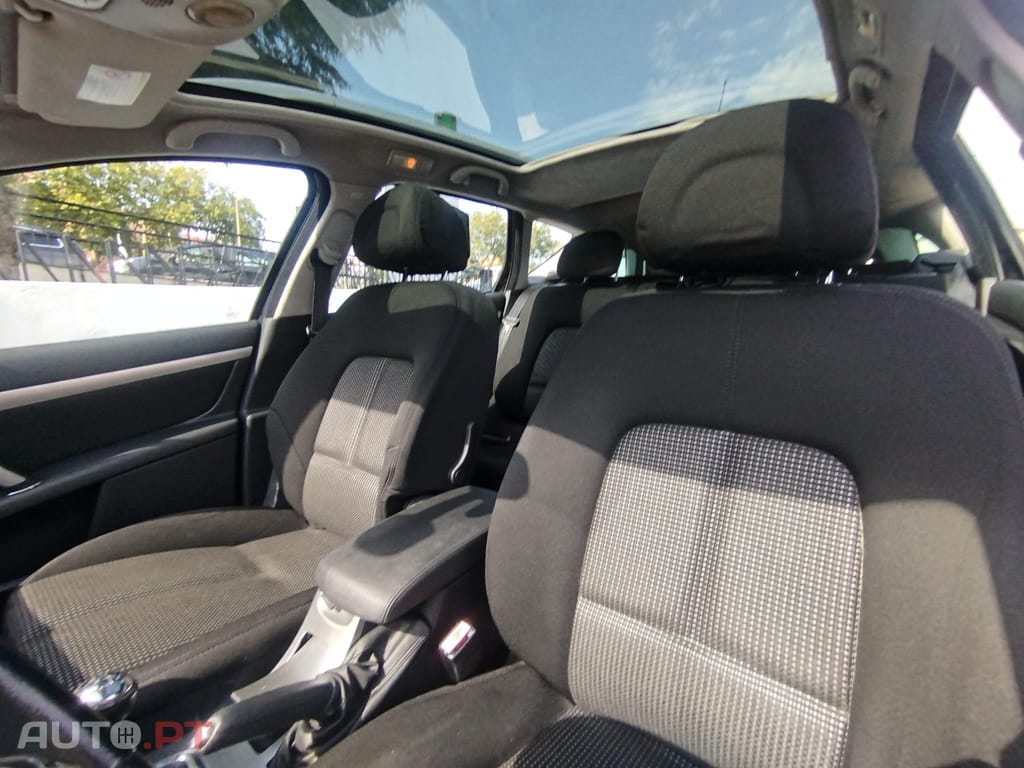 Peugeot 407 SW 1.6 HDi SE Navteq
