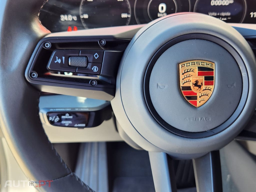 Porsche Taycan 4S bateria Performance Plus