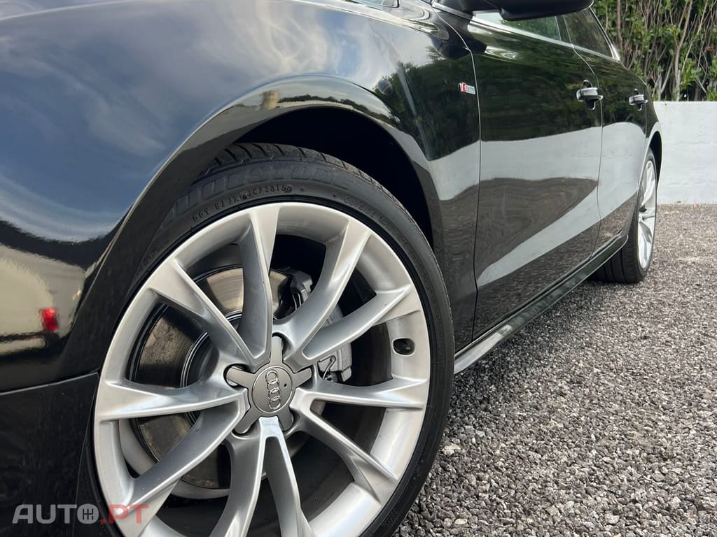 Audi A5 2.0 TDi Multitronic S-line