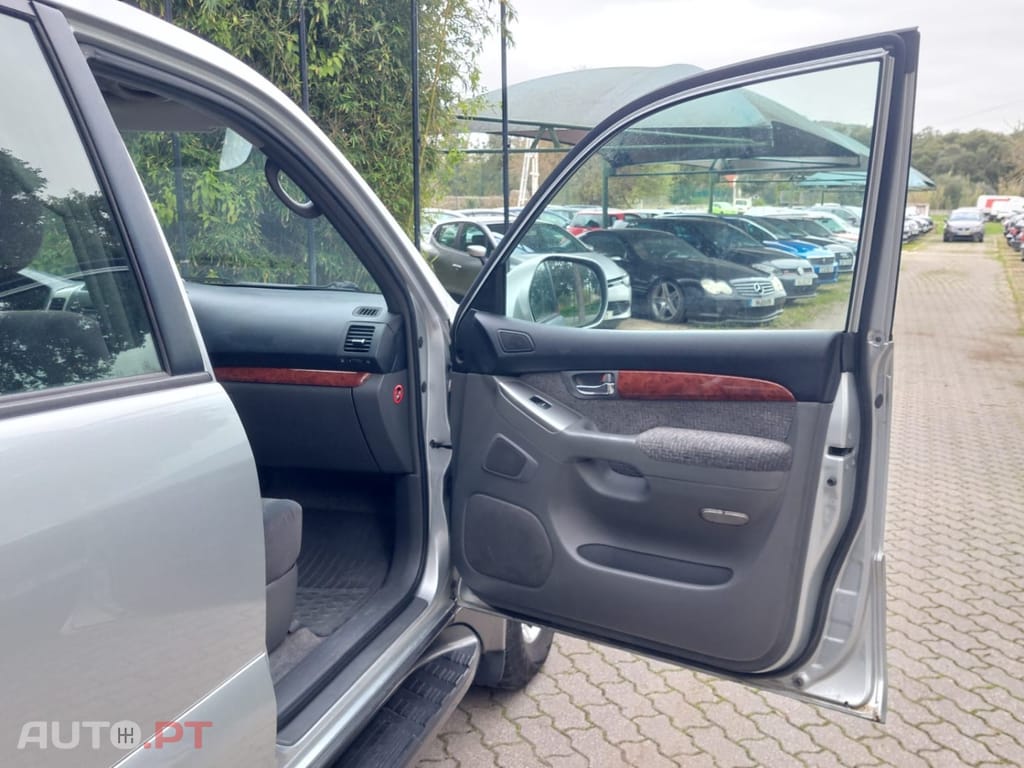 Toyota Land Cruiser 3.0 D-4D