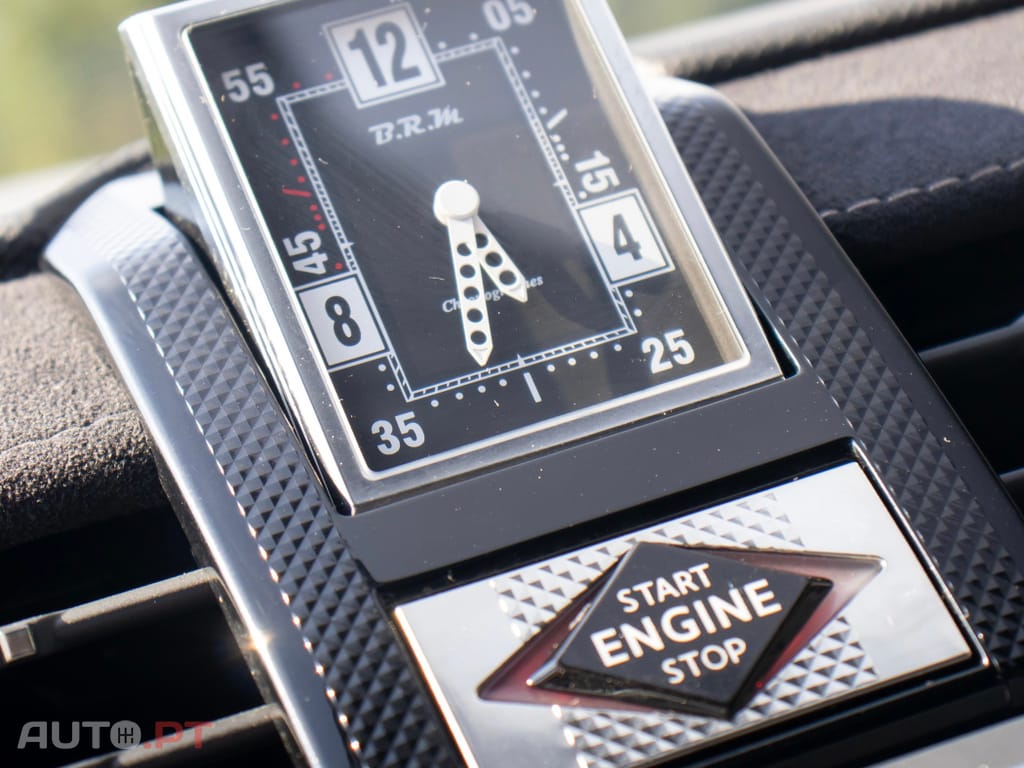 DS DS7 Crossback E-Tense Performance Line EAT8