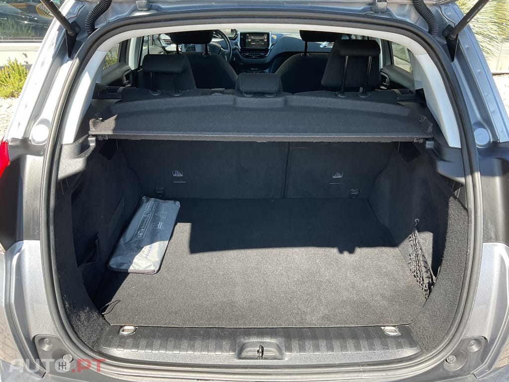 Peugeot 2008 1.2 PureTech Style