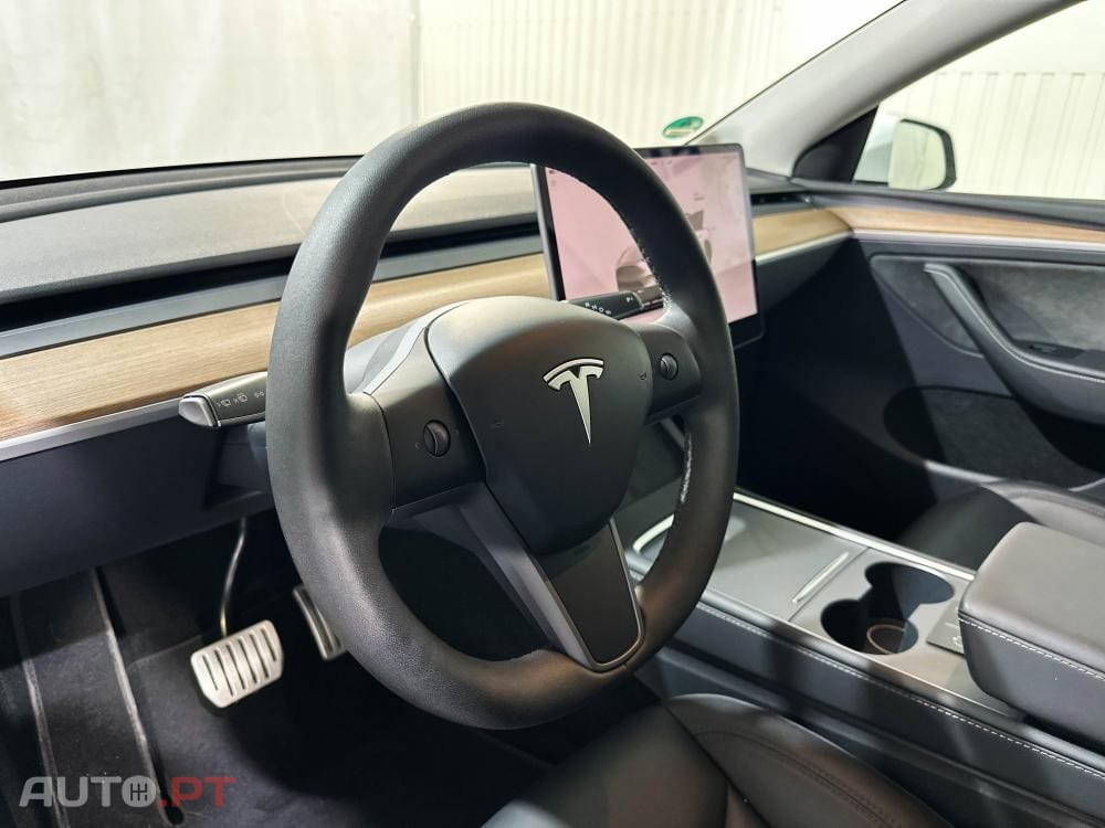 Tesla Model Y Performance Dual Motor AWD