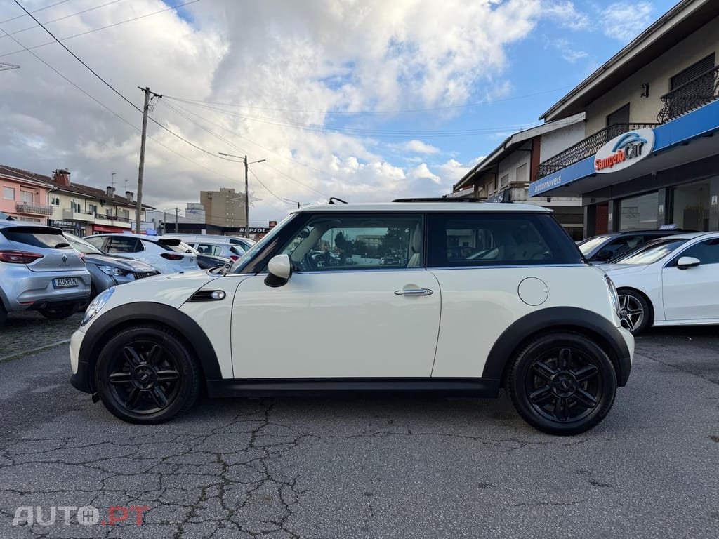 MINI Cooper Cooper D