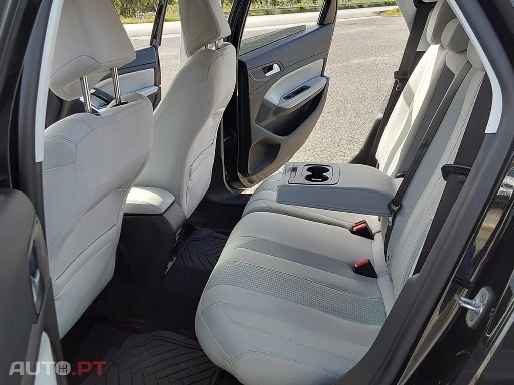 Peugeot 308 SW BlueHDi 130 EAT6 Stop & Start Allure