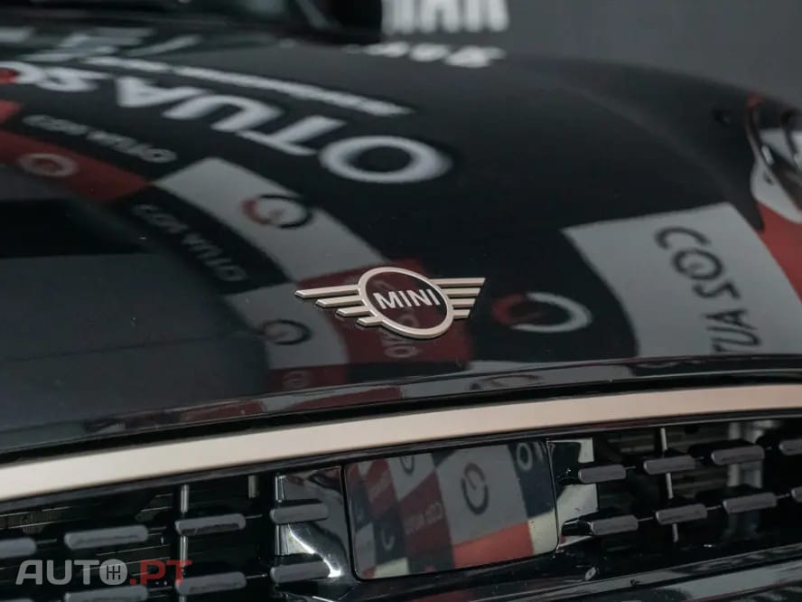 MINI Cooper Cooper C Favoured M