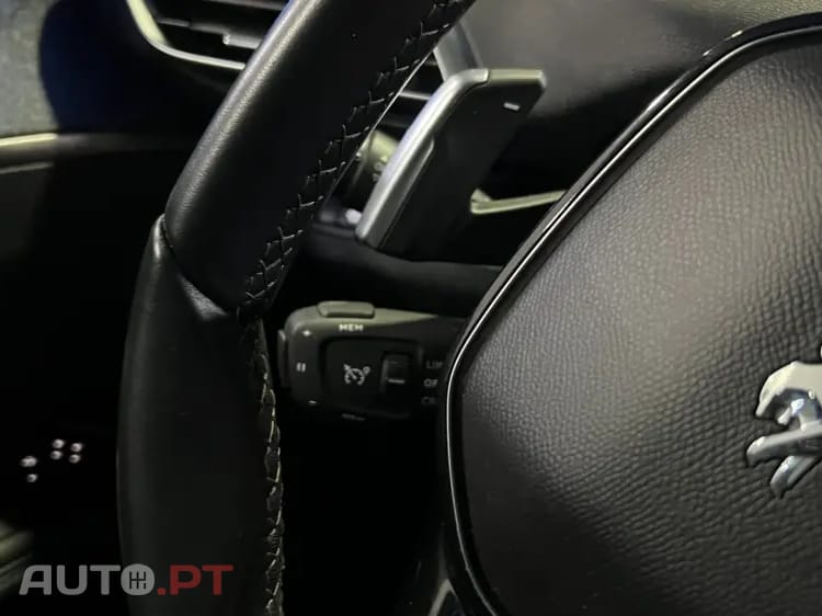 Peugeot 3008 1.6 Hybrid Allure Pack e-EAT8