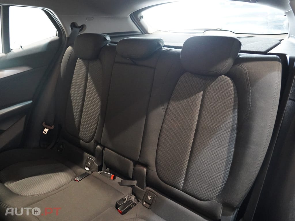 BMW X2 18 i sDrive Auto