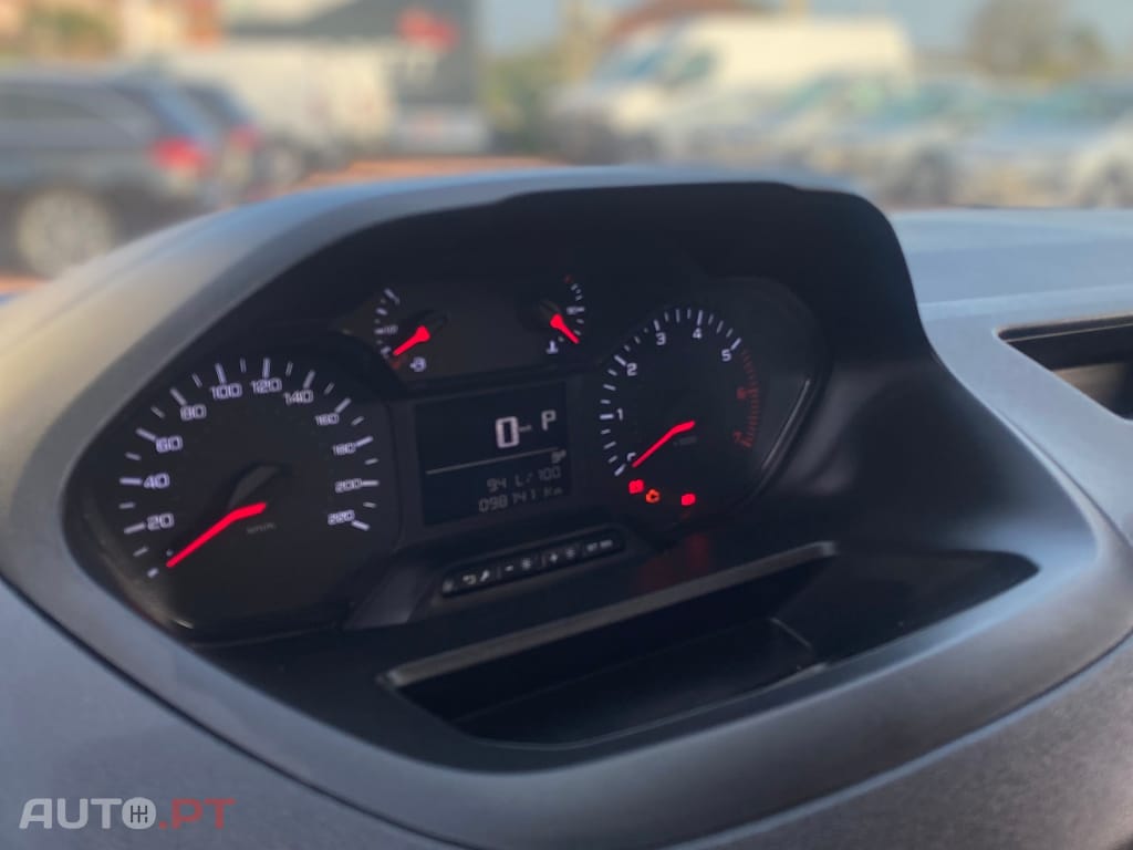 Peugeot Partner 1.5 BlueHDi Asphalt Longa EAT8