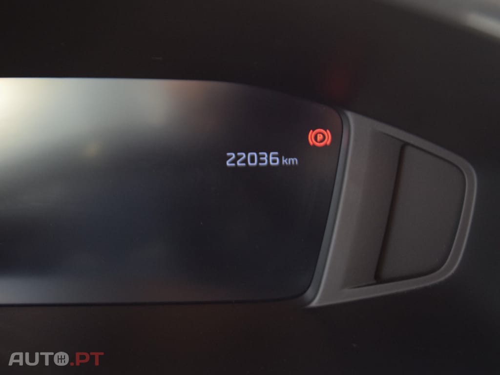 Peugeot 208 1.2 Hybrid Allure e-DCS6