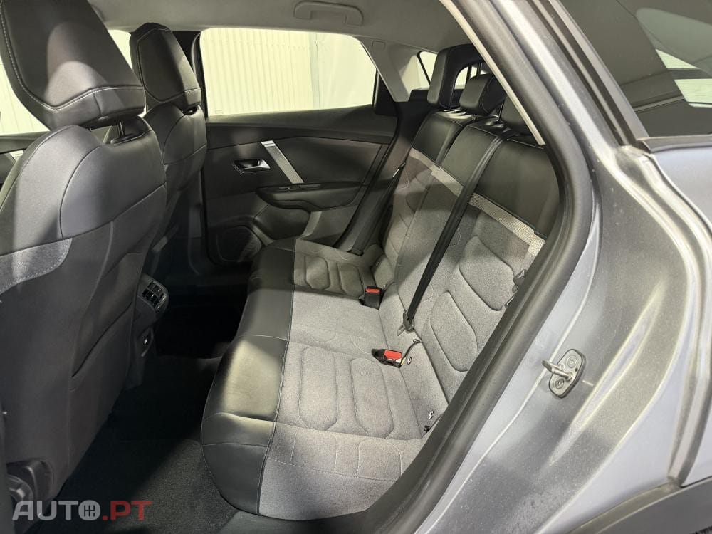 Citroen C4 PureTech 130 Stop&Start EAT8 PLUS