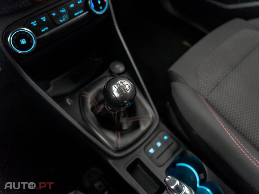 Ford Fiesta 1.0 EcoBoost MHEV ST-Line