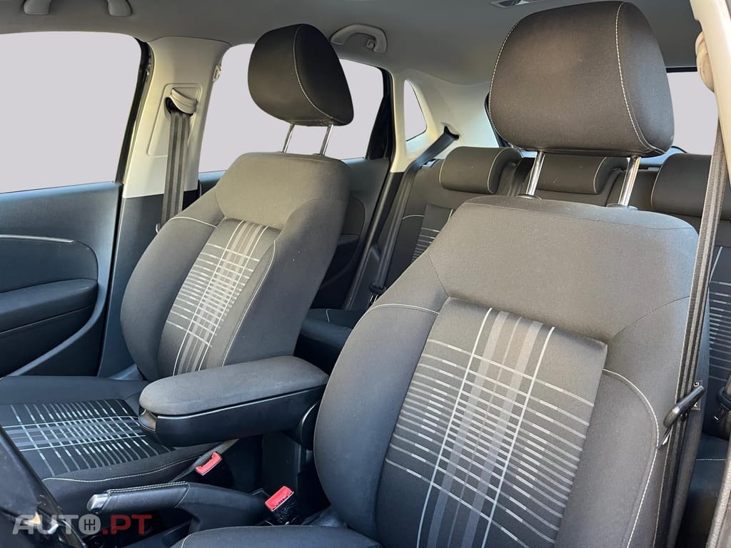 Volkswagen Polo 1.2 DSG 