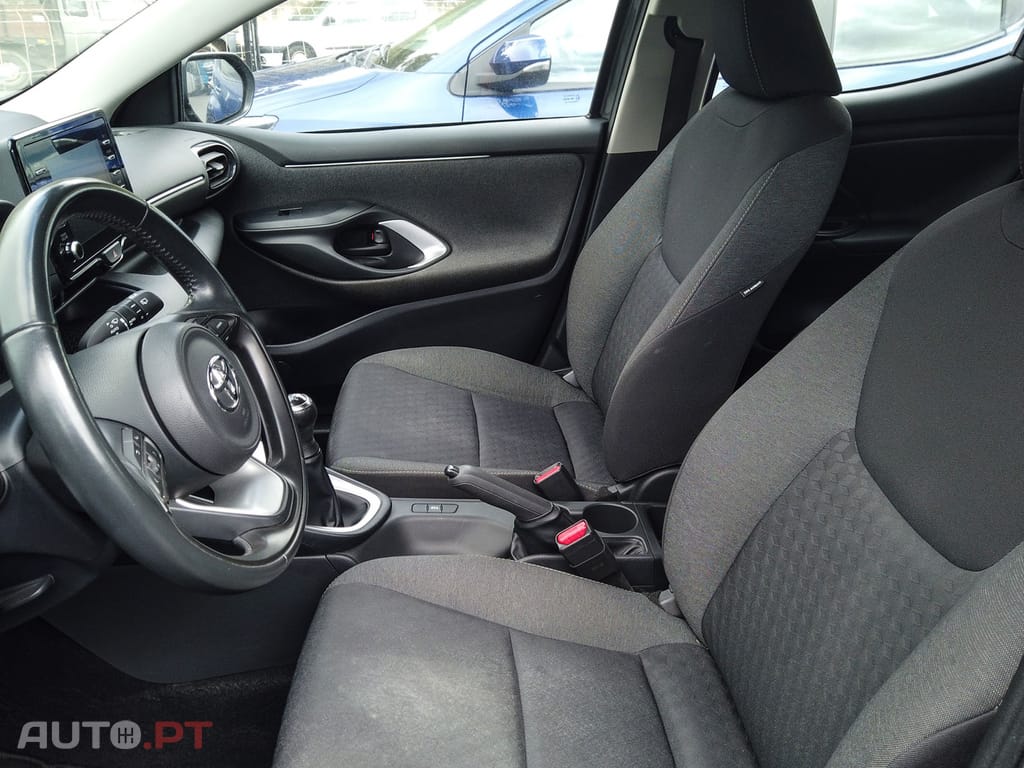 Toyota Yaris 1.0 VVT-i Confort Plus